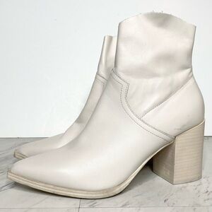 Steve Madden Cate White Leather Heeled Bootie 11M